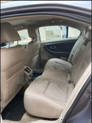 Ford Taurus SE 2012 Gris