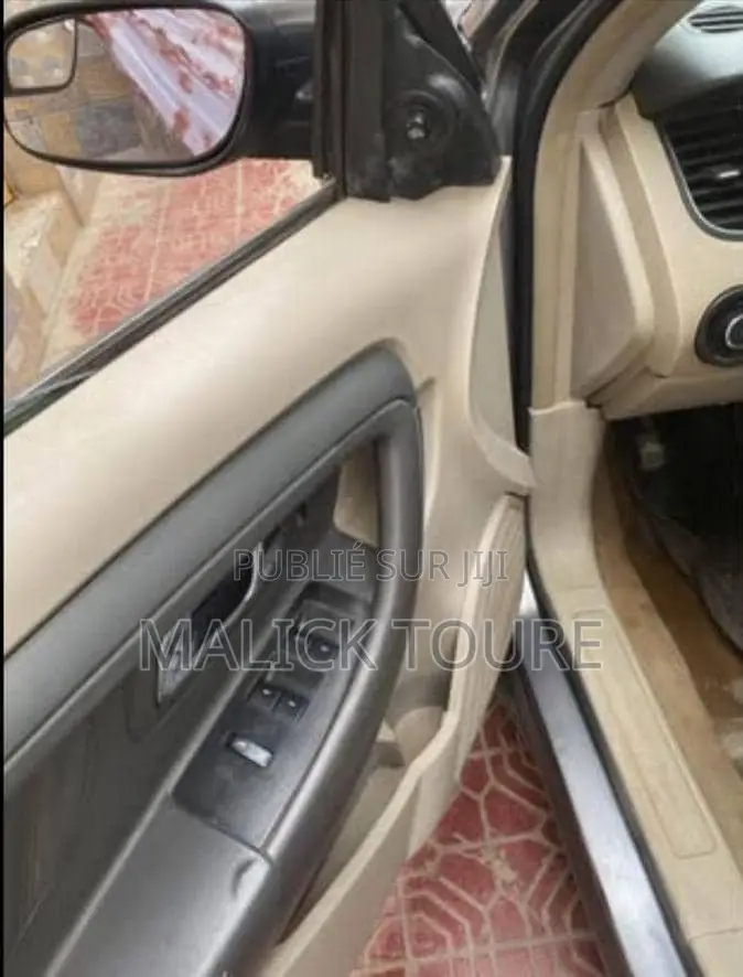 Ford Taurus SE 2012 Gris