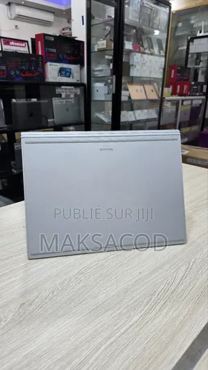 Microsoft Surface Book 3 16GB Intel Core i7 SSD 256GB