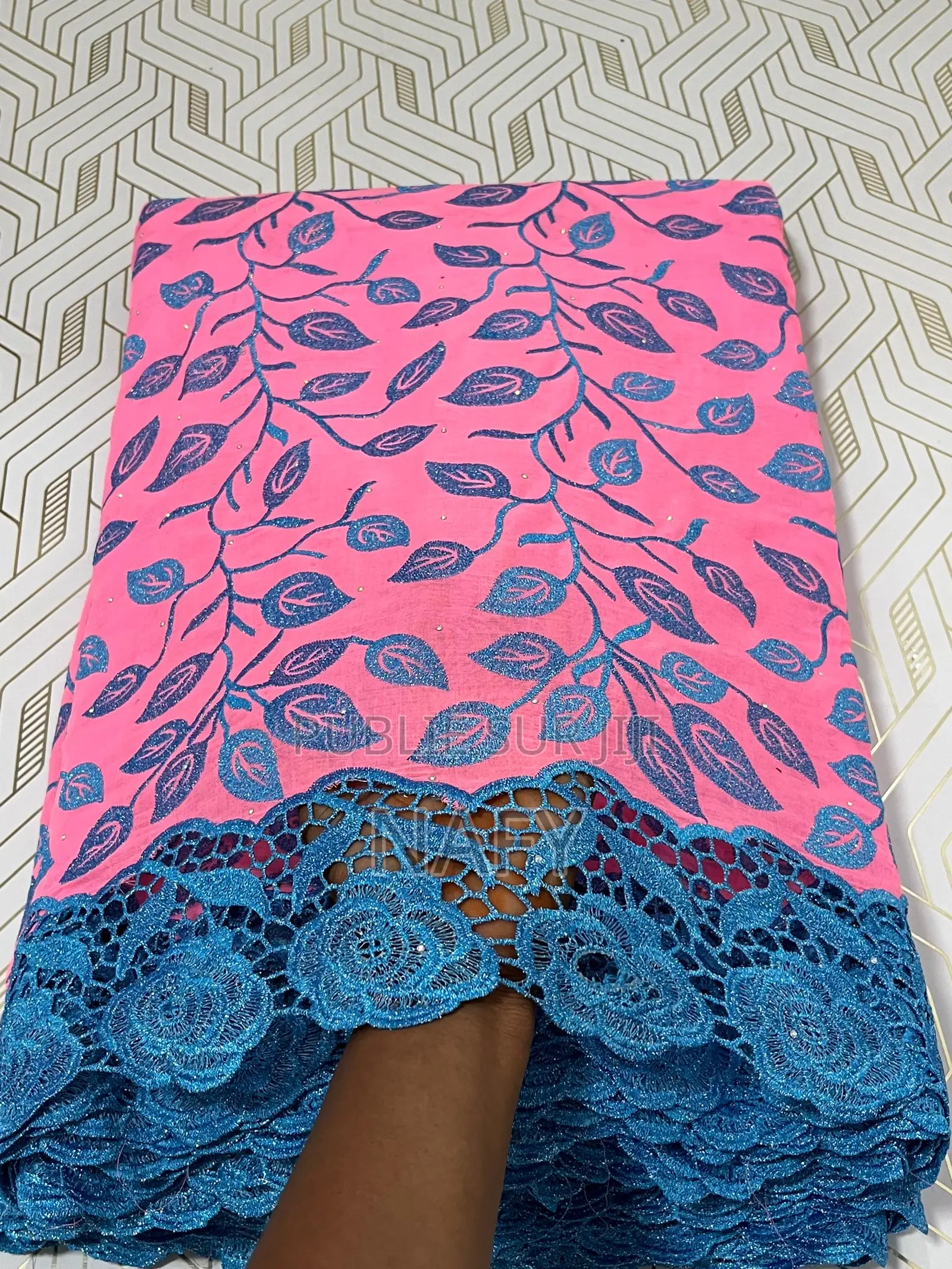 Sifon Jupur 5 Yards