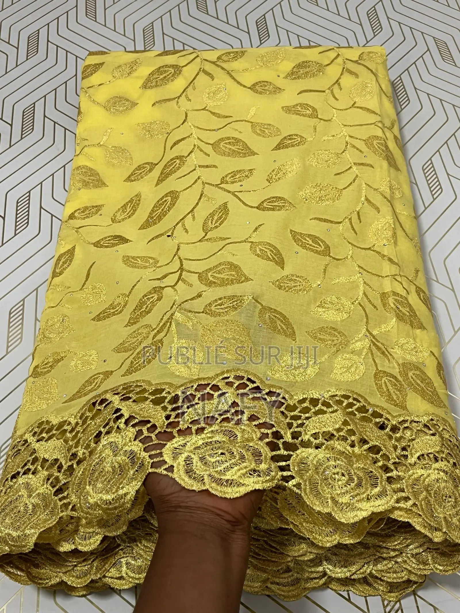 Sifon Jupur 5 Yards