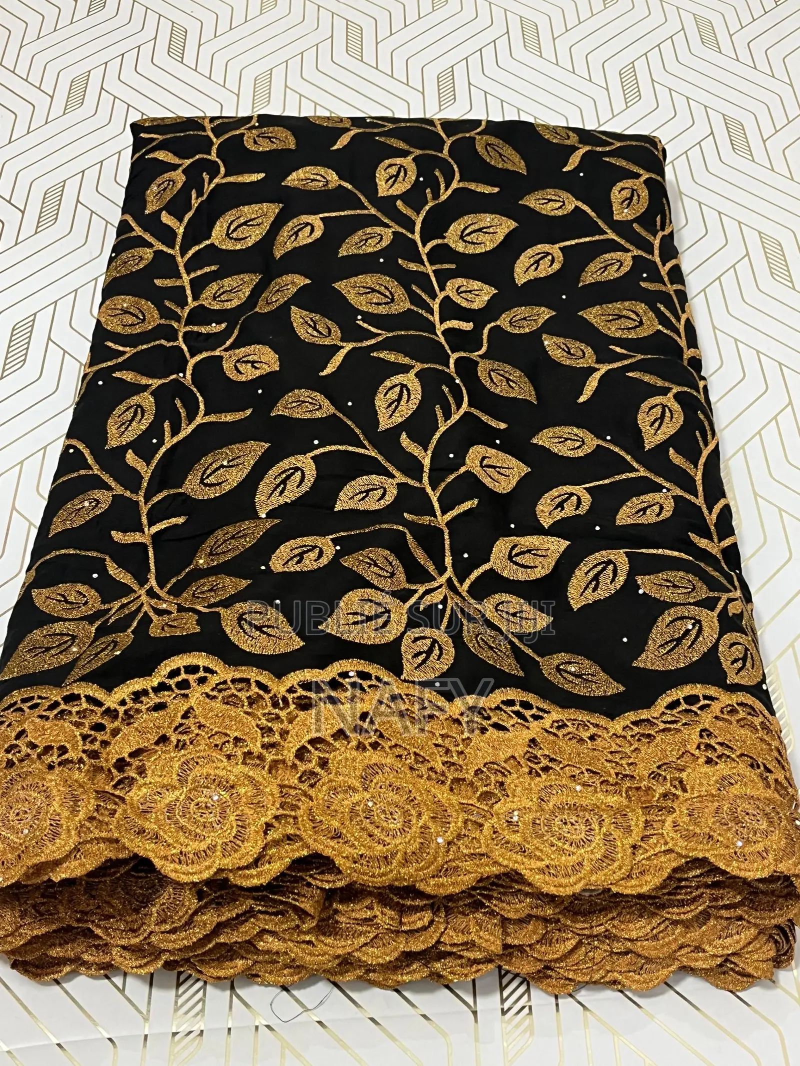 Sifon Jupur 5 Yards