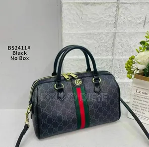 *Disponible À La Boutique S/L* *Gucci 28cm Authentique* *