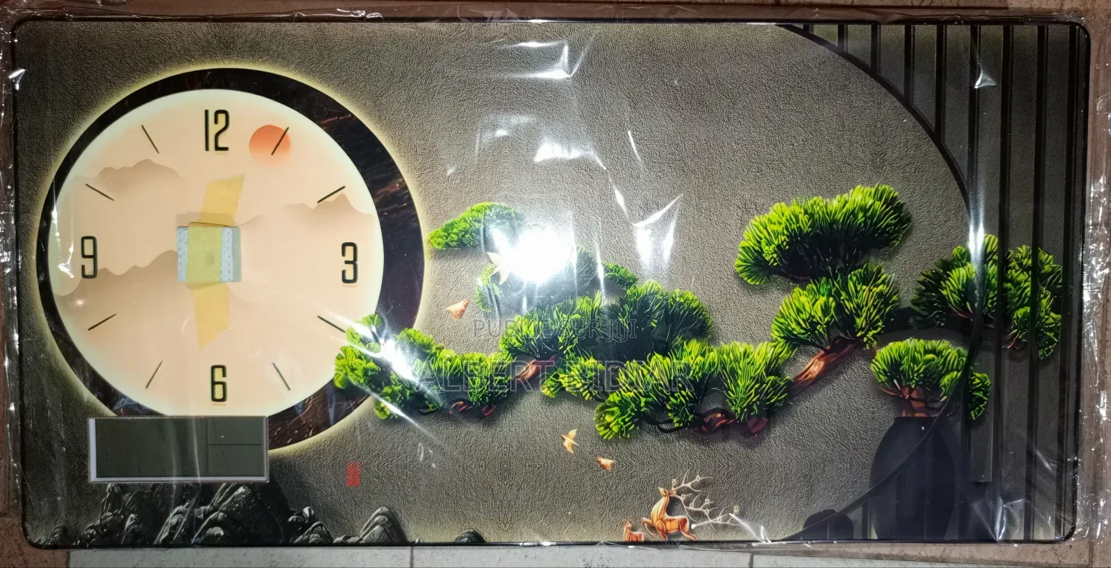 Tableau De Décoration Avec Horloges Numérique Et Analogiques