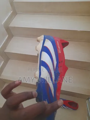 Crampons Adidas Predatoe