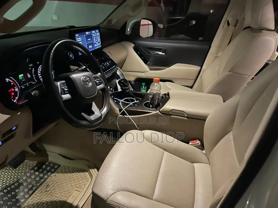 Toyota Land Cruiser 2022 Blanc