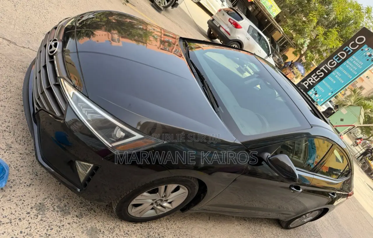 Hyundai Elantra 2019 Noir