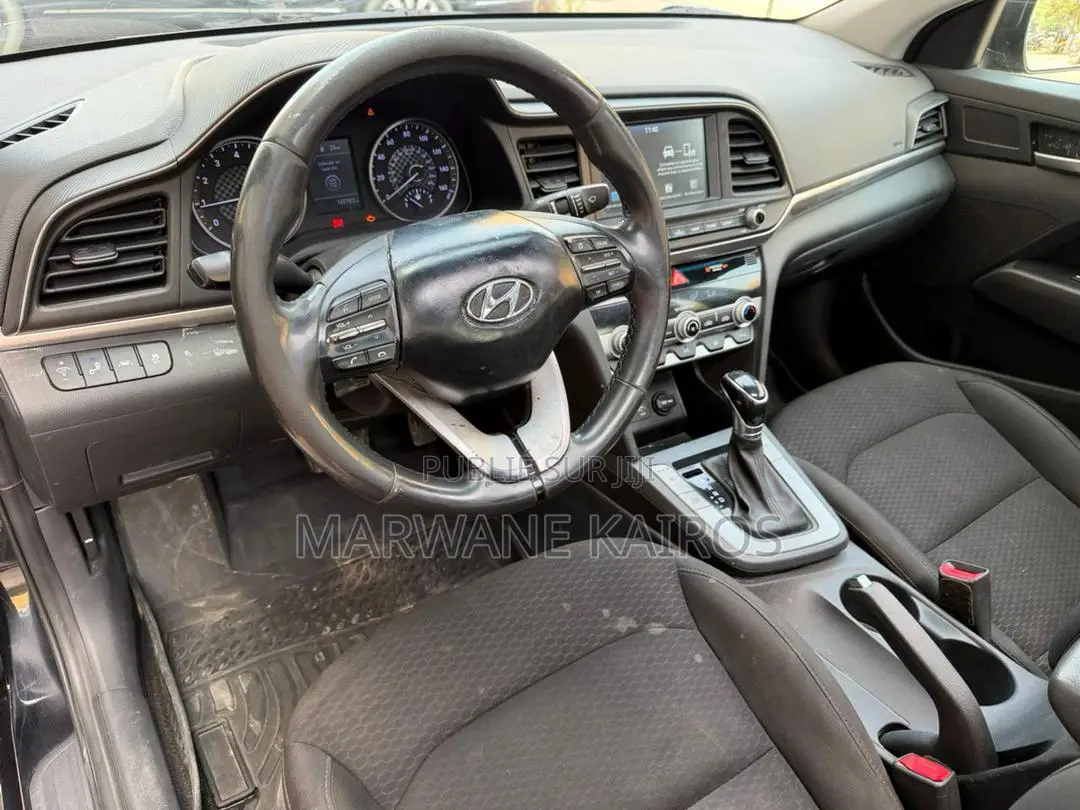 Hyundai Elantra 2019 Noir