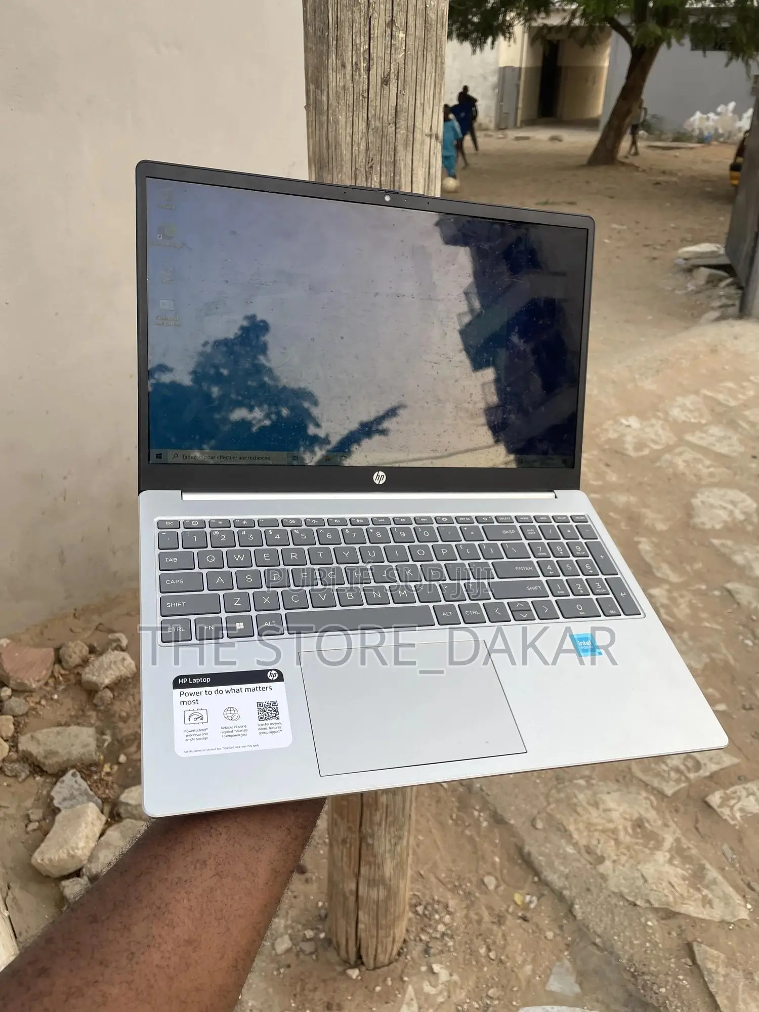Nouveau Ordinateur portable HP 15 4GB Autre SSD 128GB