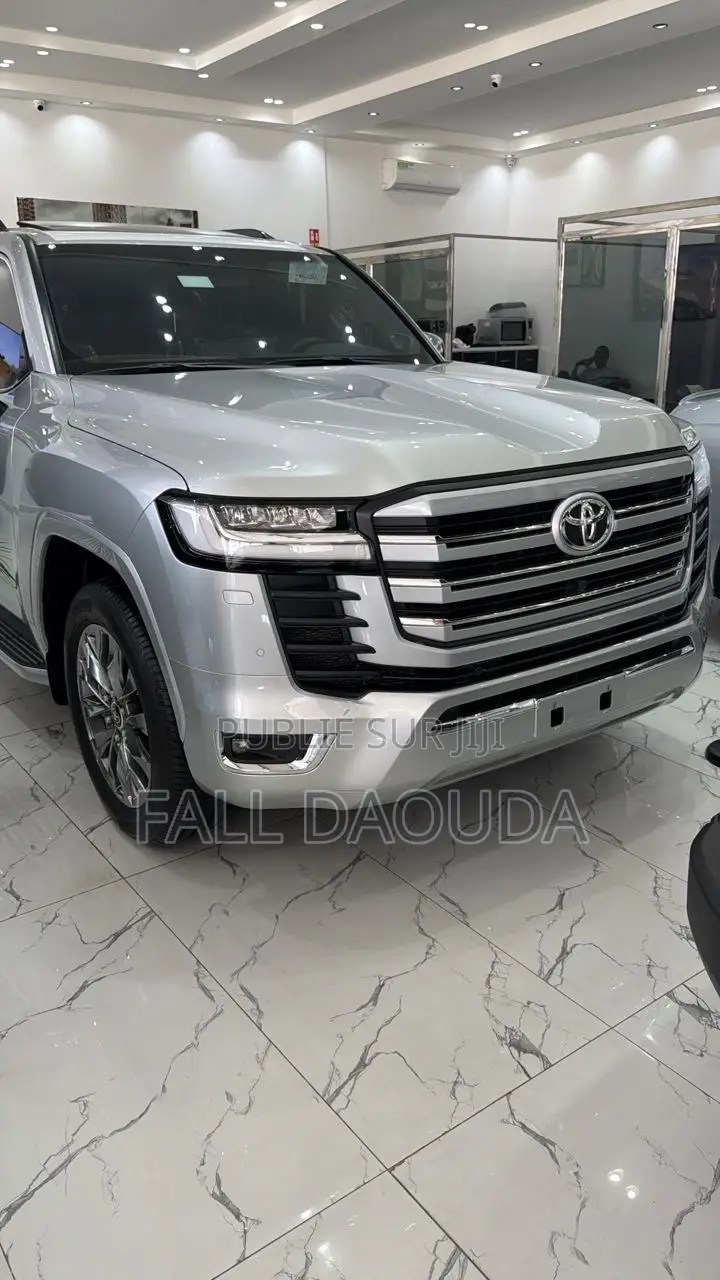 Toyota Land Cruiser Prado 2025 Gris