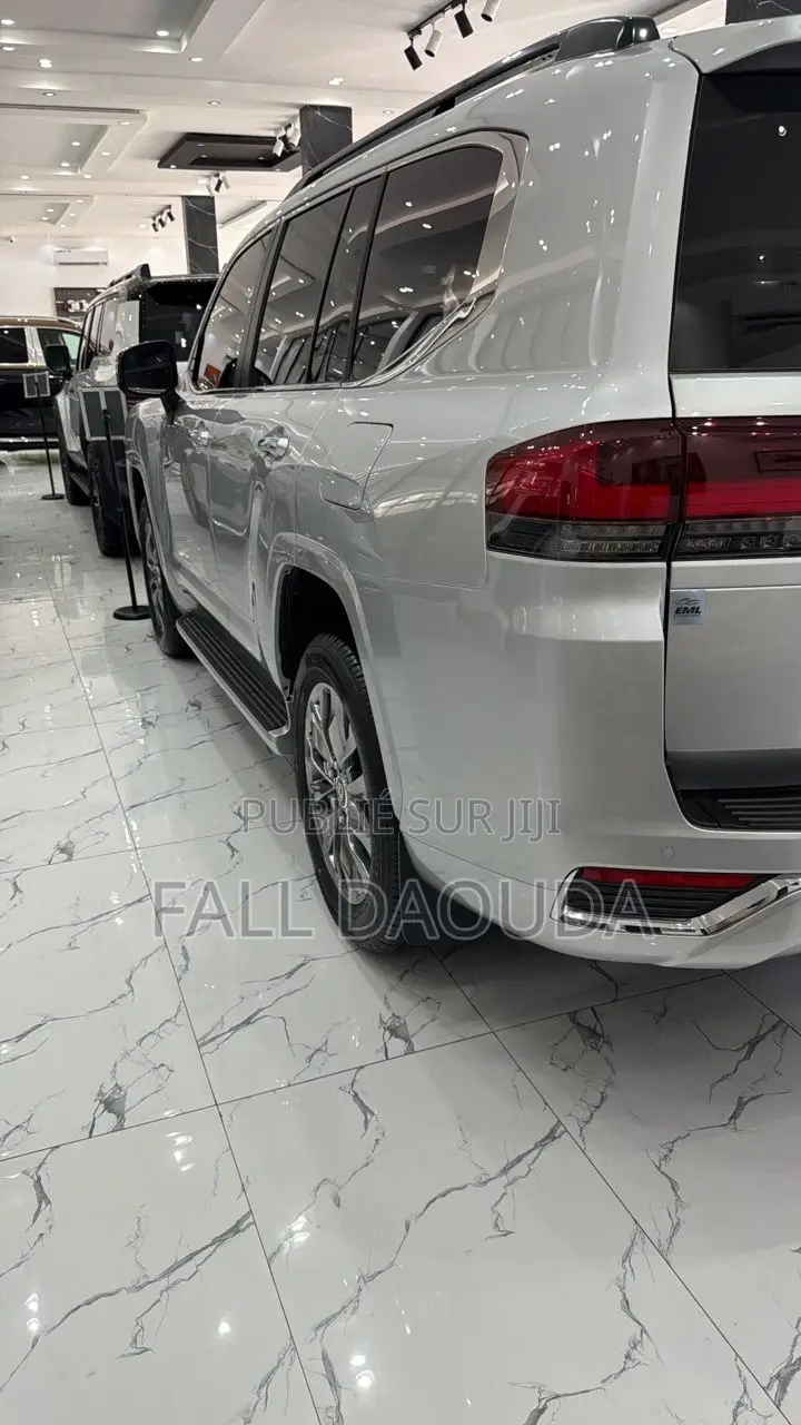 Toyota Land Cruiser Prado 2025 Gris