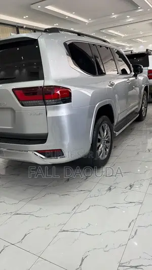 Toyota Land Cruiser Prado 2025 Gris