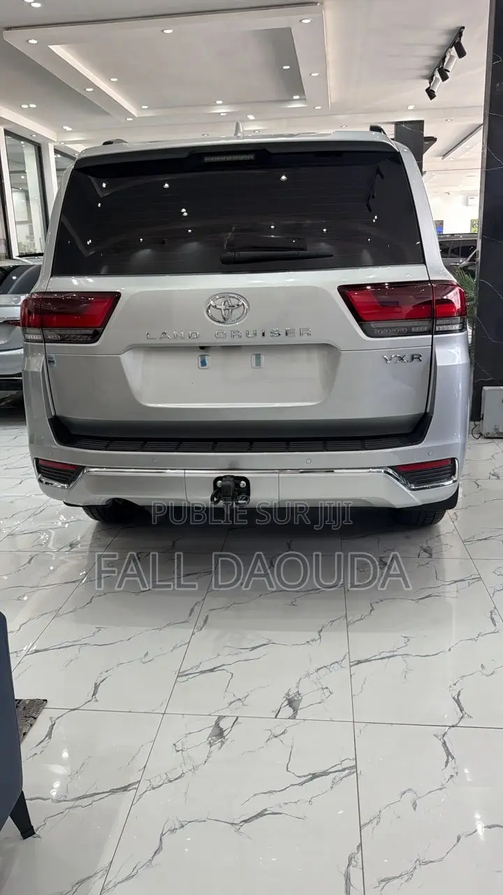 Toyota Land Cruiser Prado 2025 Gris