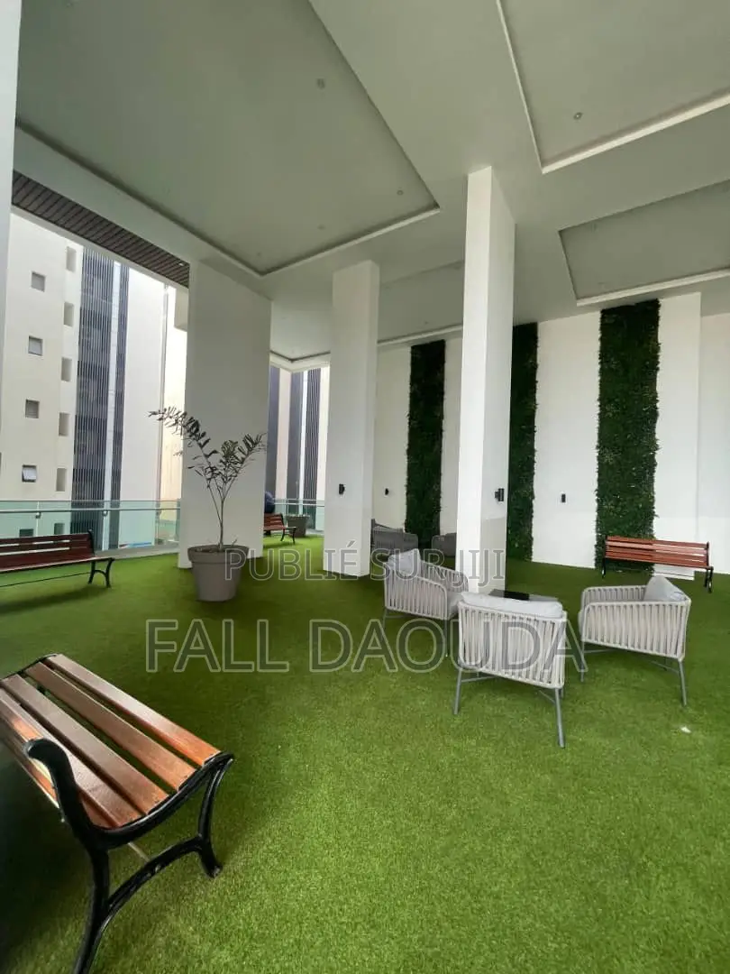 4chbre Appartement dans Appartement, Almadies à Vendre
