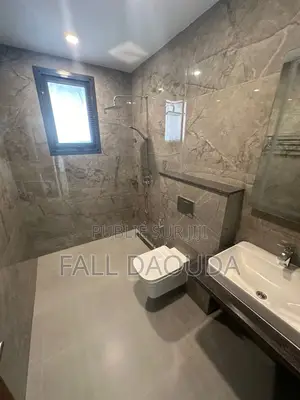 4chbre Appartement dans Appartement, Almadies à Vendre