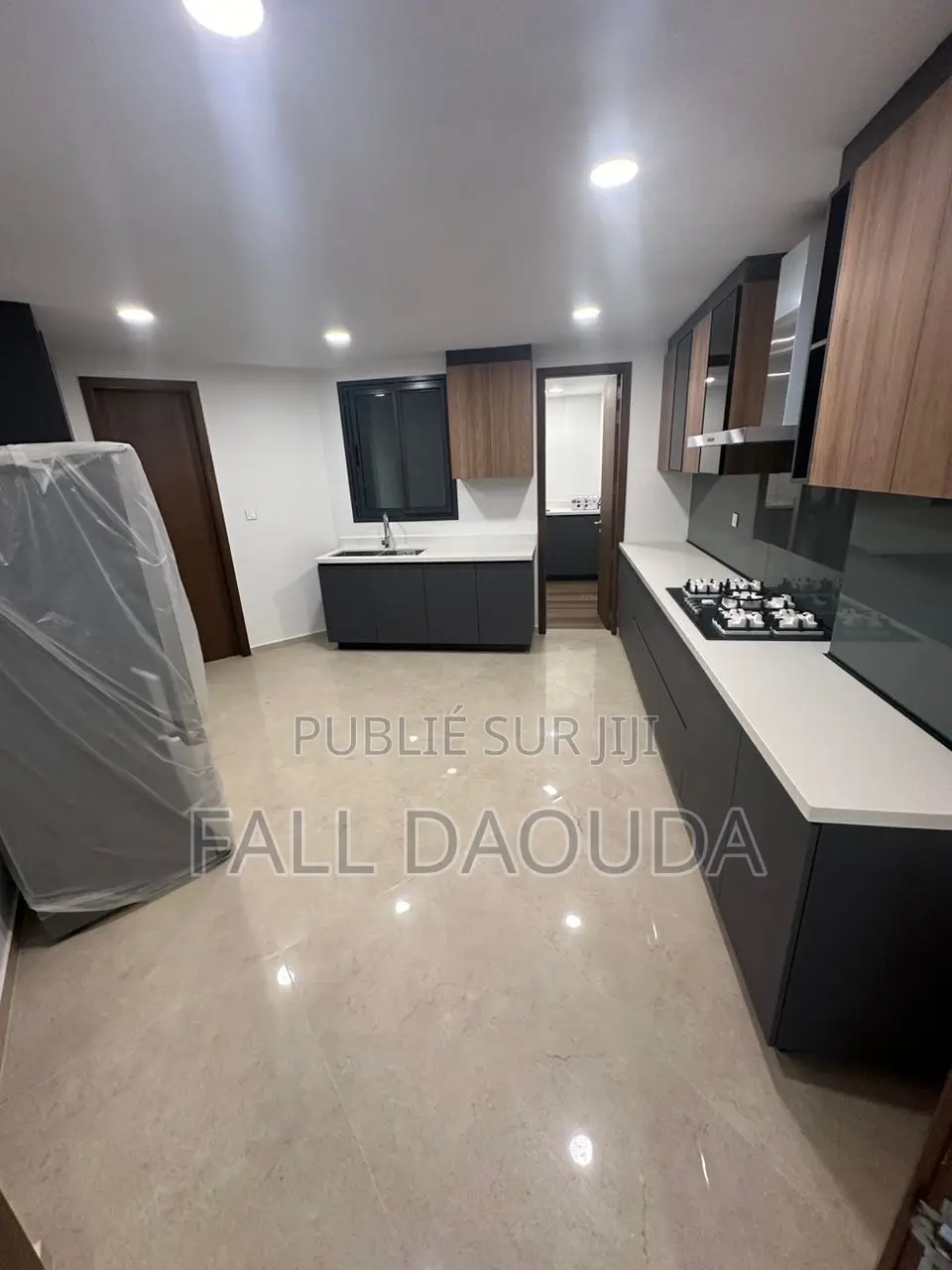 4chbre Appartement dans Appartement, Almadies à Vendre