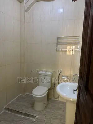 2chbre Appartement dans Immo De Dakar, Yoff à Louer