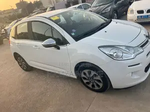 Toyota Matrix 2010 Blanc