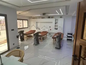 3chbre Appartement dans Appartement À Vendre, Almadies à Vendre