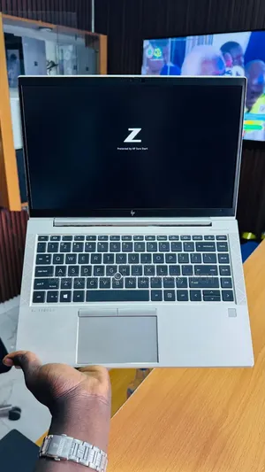 Nouveau HP ZBook Firefly 14 G7 16GB Intel Core i7 SSD 512GB