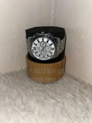 Montre À Bas Prix (5.000f )