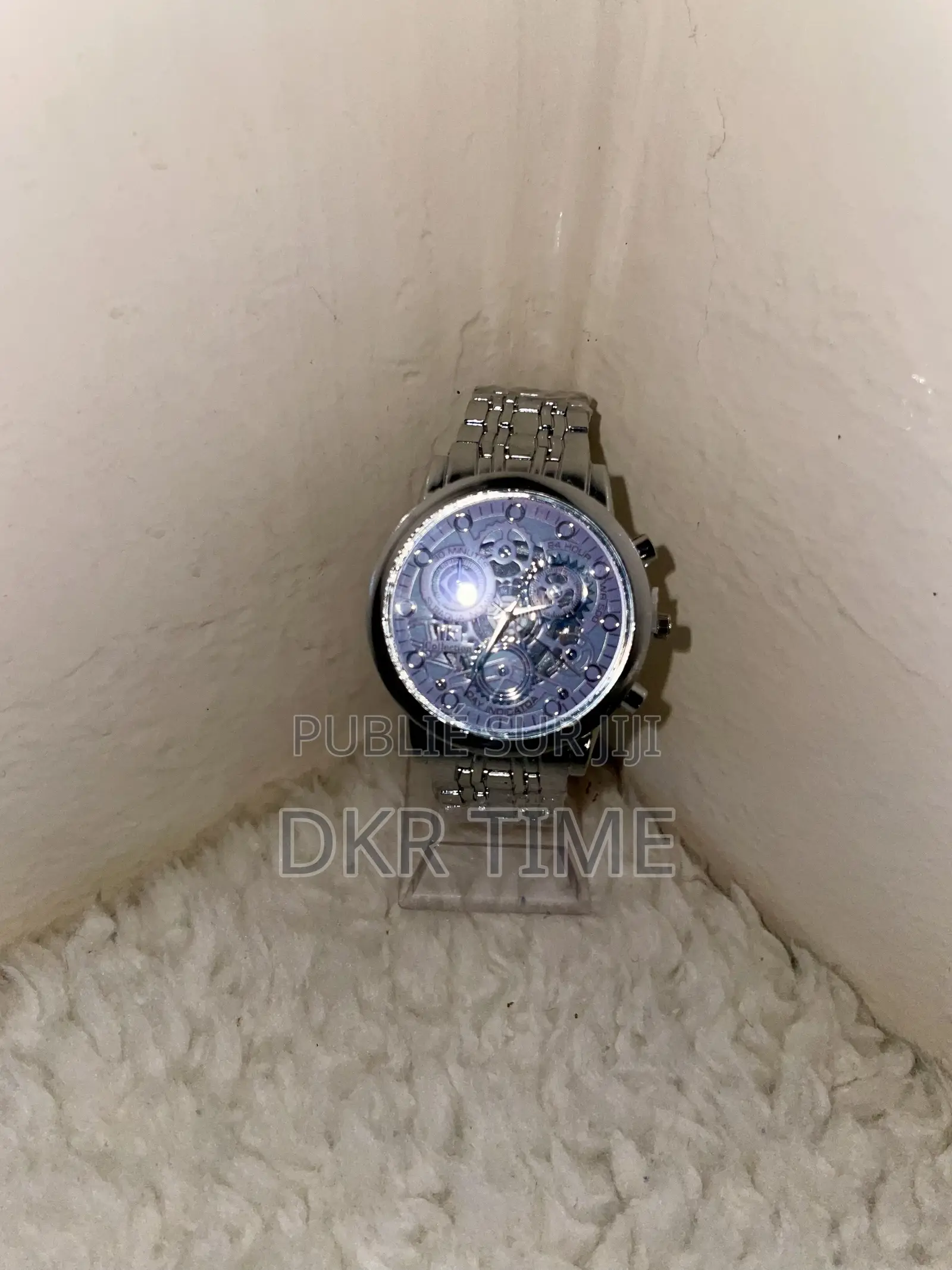 Montre À Vendre