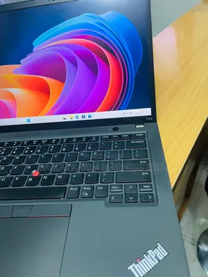 Nouveau Lenovo Thinkpad T14s Gen 2 16GB Intel Core i5 SSD 512GB