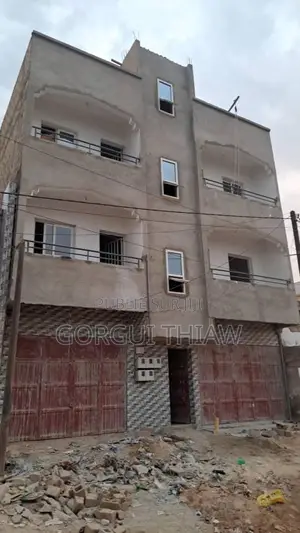 3chbre Maison de ville/terrasse dans Thiaroye à Vendre