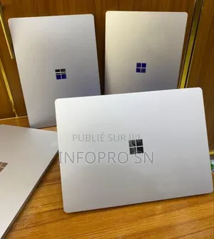 Nouveau Microsoft Surface 16GB Intel Core i7 SSD 256GB