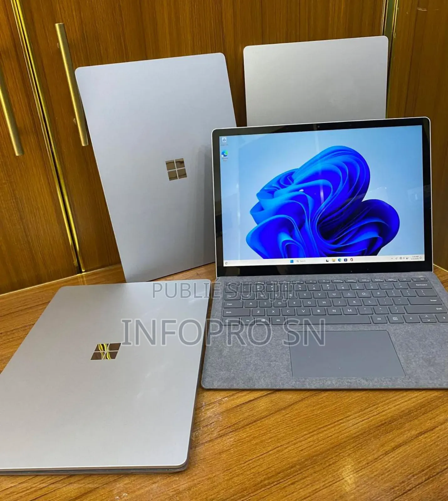 Nouveau Microsoft Surface 16GB Intel Core i7 SSD 256GB