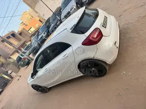 Mercedes-Benz A-Class 2015 Blanc