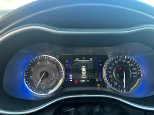 Chrysler 200 2017 Gris