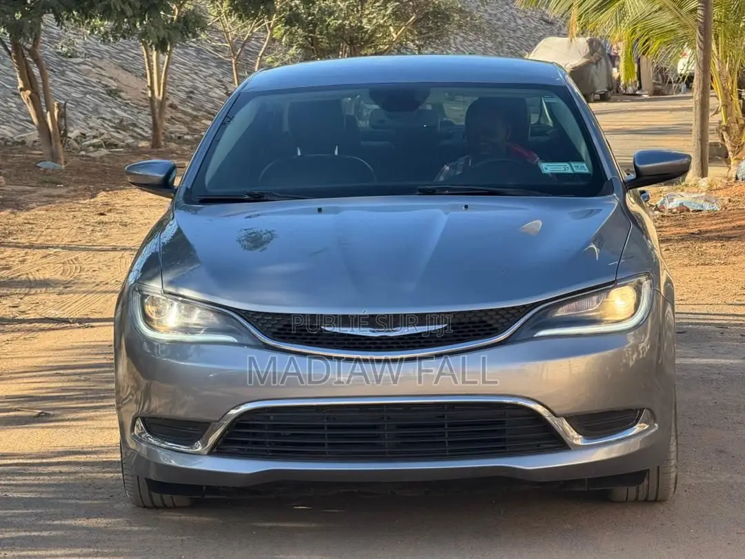 Chrysler 200 2017 Gris
