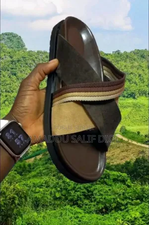 Chaussure Pour Homme Femme Et Enfants