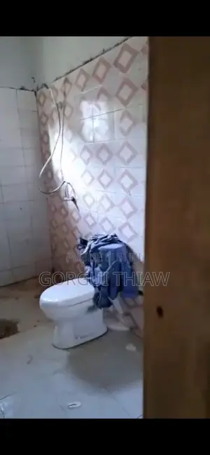 3chbre Maison de ville/terrasse dans Thiaroye à Vendre