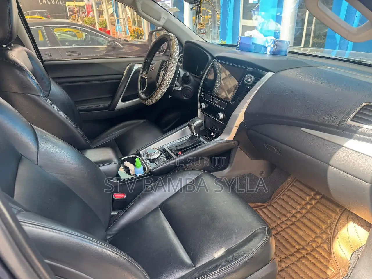 Mitsubishi Montero Sport 2022 Gris