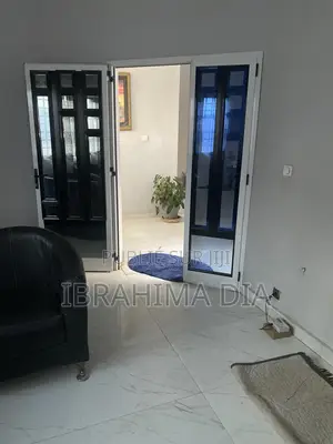 4chbre Maison dans Villa, Keur Moussa à Vendre