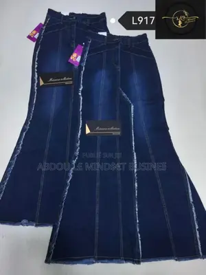 Jupe Jeans Très Classe Et Shic Disponible
