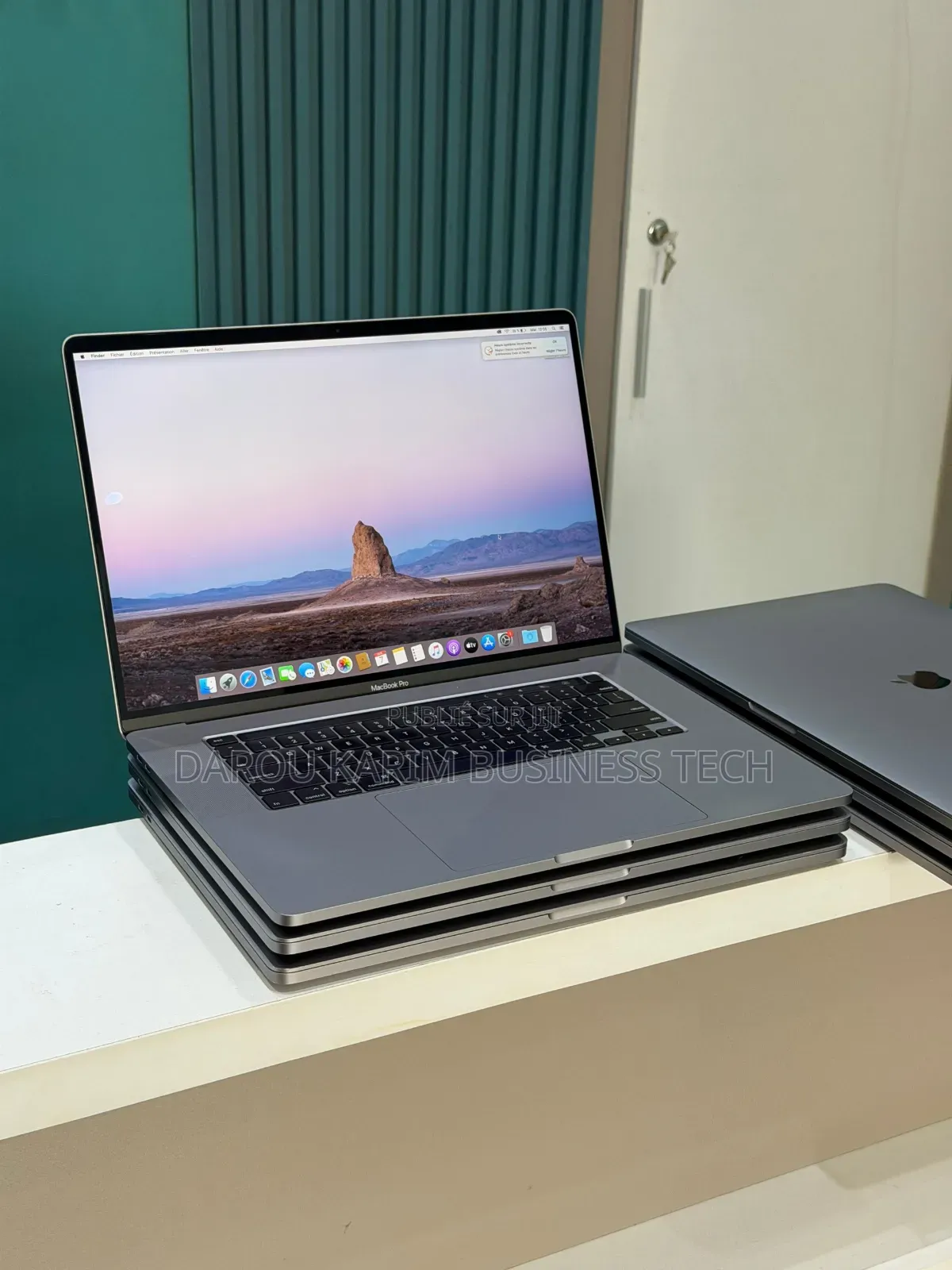 Nouveau Apple MacBook Pro 2019 32GB Intel Core i7 SSD 512GB