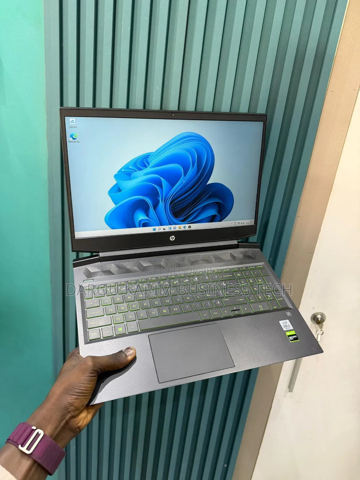Nouveau HP Pavilion Gaming Laptop 15-dk2xxx 16GB Intel Core i5 512GB
