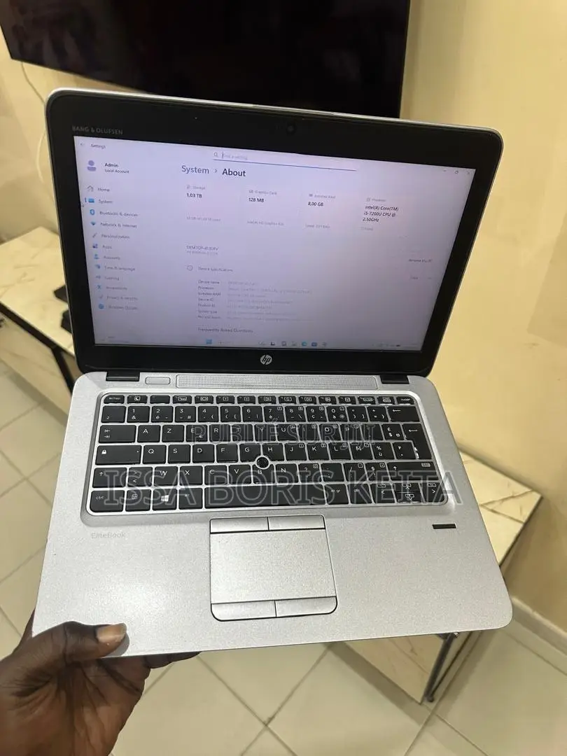 Ordinateur portable HP EliteBook 820 G4 8GB Intel Core i5 HDD+SSD 256GB