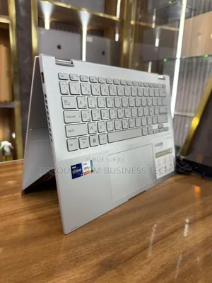 Nouveau Asus VivoBook Flip 14 TP412UA 16GB Intel Core i9 SSD 1T