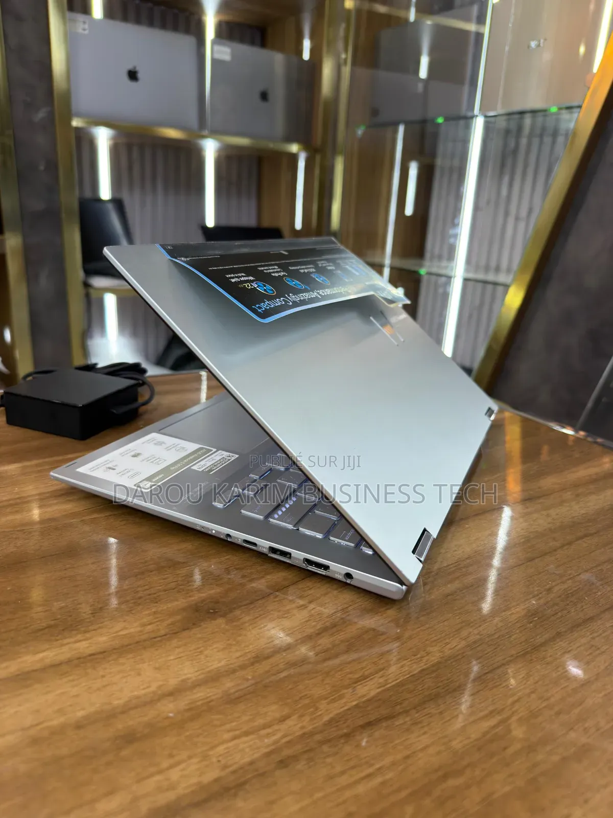 Nouveau Asus VivoBook Flip 14 TP412UA 16GB Intel Core i9 SSD 1T