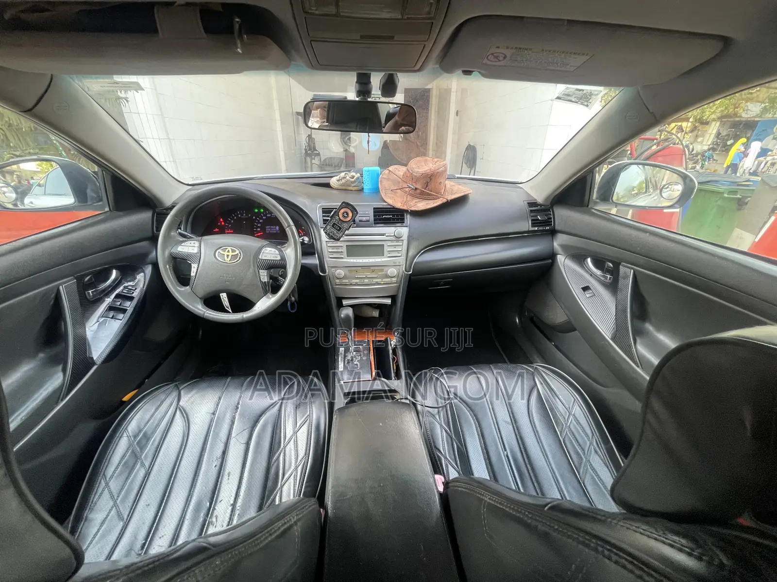 Toyota Camry LE 4dr Sedan (2.5L 4cyl 6AM) 2010 Gris