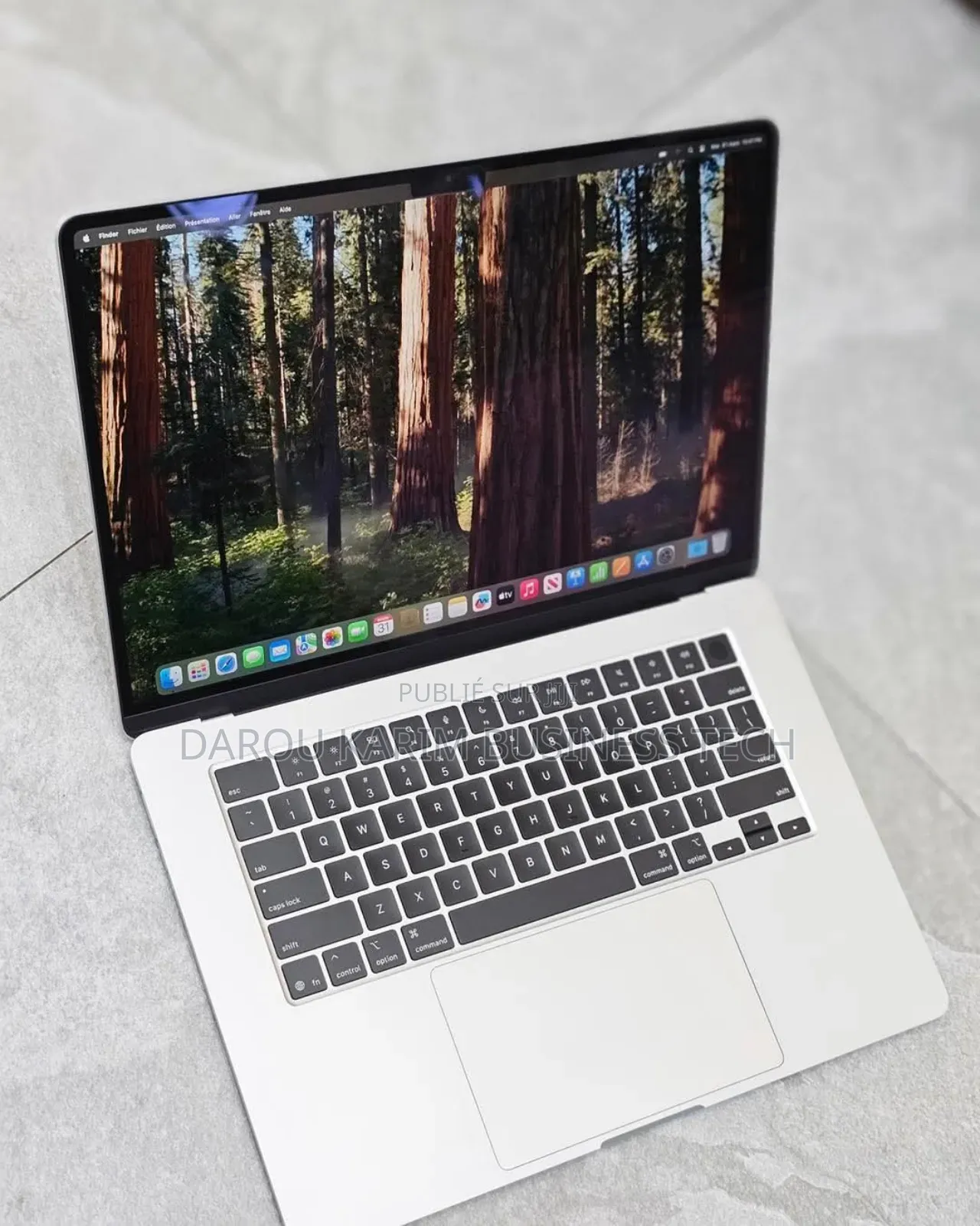 Nouveau Apple MacBook Air 2025 M4 15-inch 16GB Apple M4 SSD 512GB