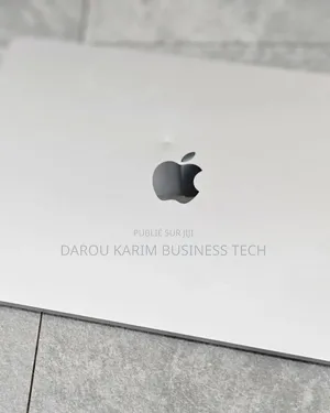 Nouveau Apple MacBook Air 2025 M4 15-inch 16GB Apple M4 SSD 512GB