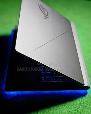 Nouveau Asus ROG Strix G16 G614 16GB Intel Core i7 SSD 1T