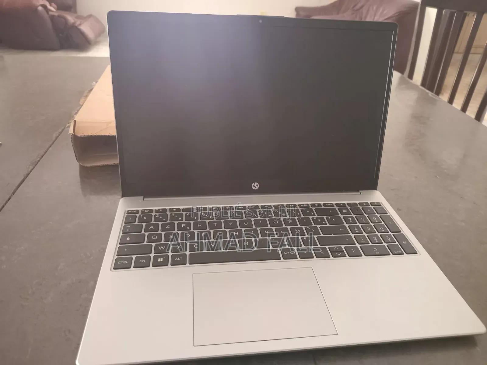 Nouveau Ordinateur portable HP 255 G1 8GB AMD HDD+SSD 512GB
