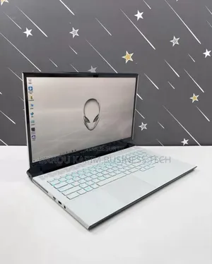 Nouveau Ordinateur portable Alienware 17 16GB Intel Core i7 SSD 512GB