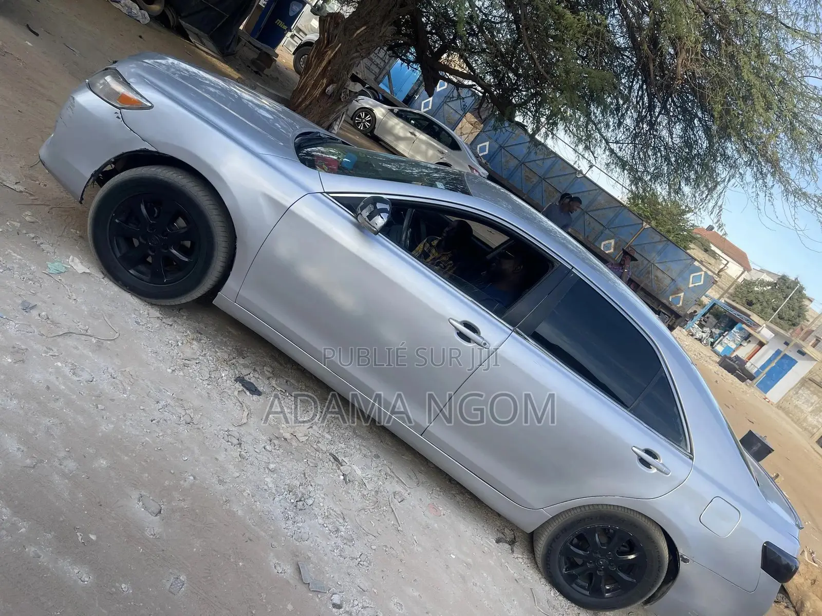 Toyota Camry LE 4dr Sedan (2.5L 4cyl 6AM) 2010 Gris